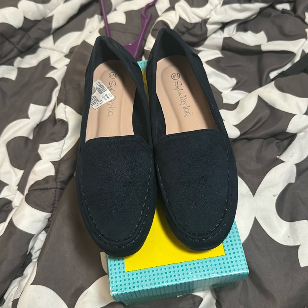 Brand new dark blue flats